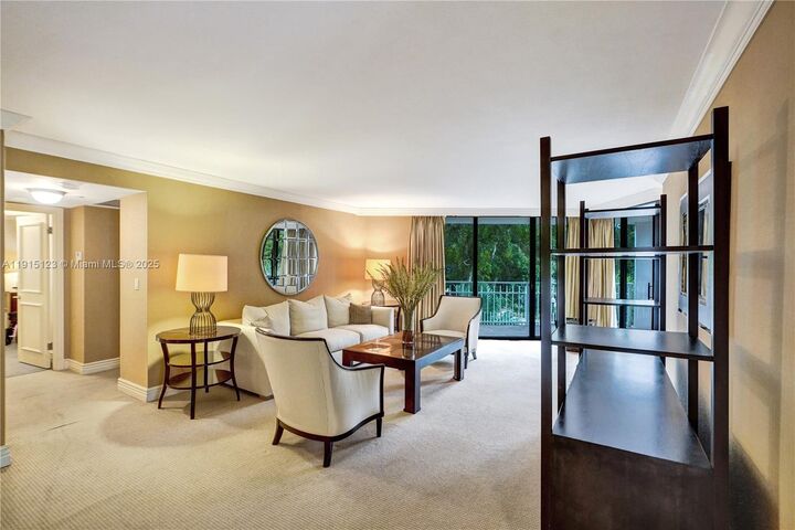 Property Photo:  2000 Towerside Ter 301  FL 33138 