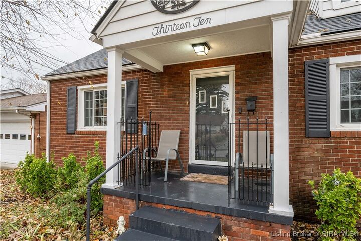 Property Photo:  1310 E 9th Street  IN 47130 