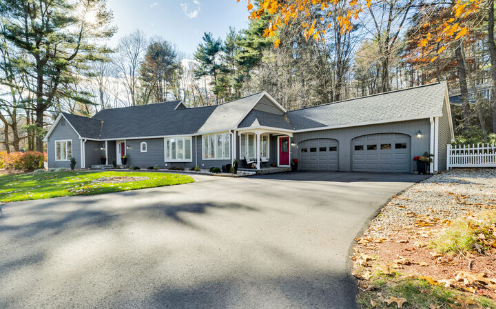 Property Photo:  11 Hollister Drive  CT 06001 