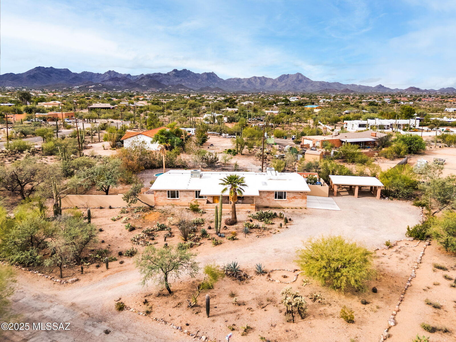 Property Photo: 3205 N View Crest Drive AZ 85745