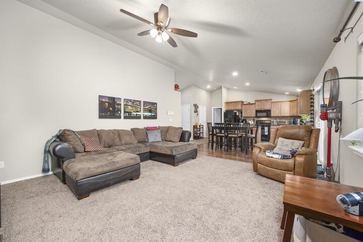 Property Photo:  4804 Bragueta Ct  WA 99301 