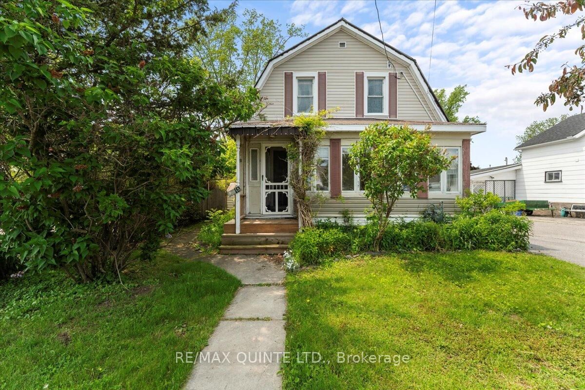 Property Photo:  19 Broad Street  ON K0K 2T0 