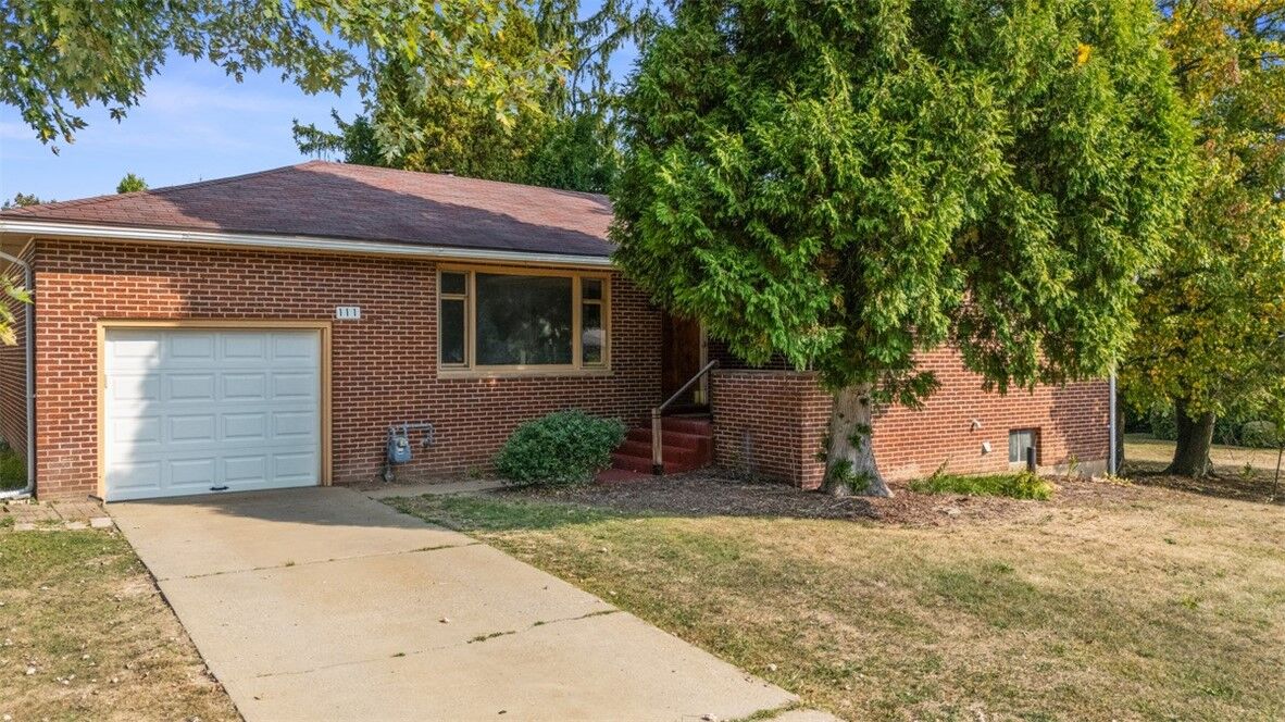 Property Photo: 111 Hickory Drive PA 15010