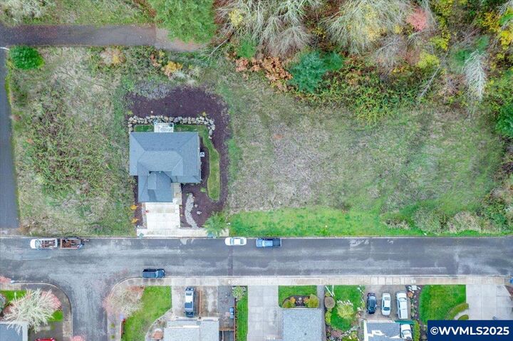 Property Photo:  2446 Morrow Ct NW  OR 97304 