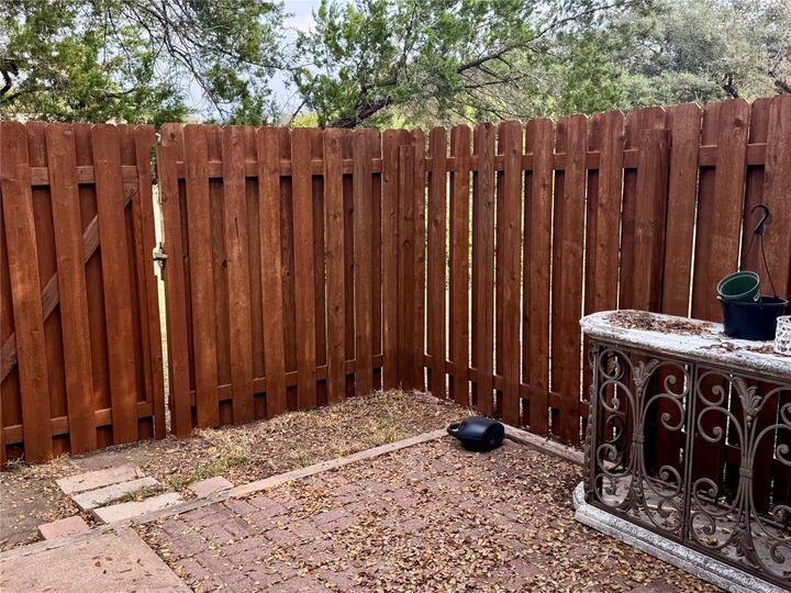 Property Photo: 223 Stowaway Cove B TX 78734