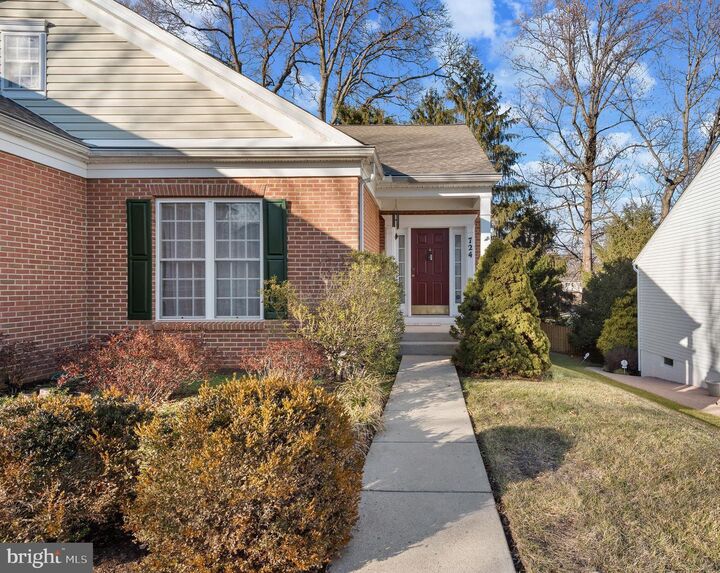 Property Photo:  724 Darlow Drive  MD 21409 