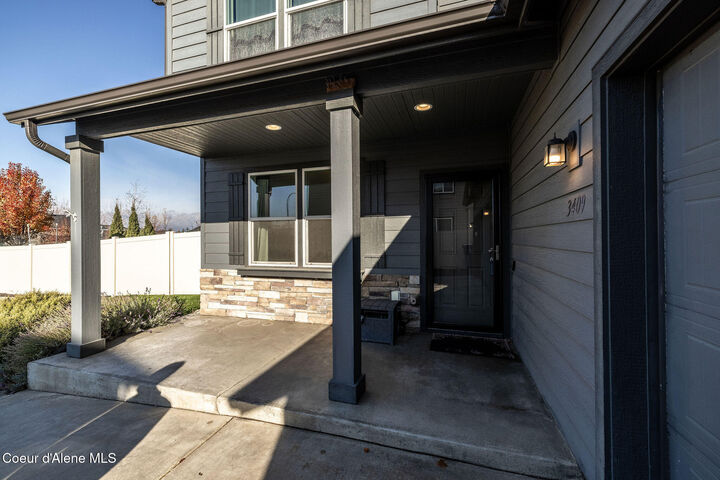 Property Photo:  3409 E Hope Ave  ID 83854 