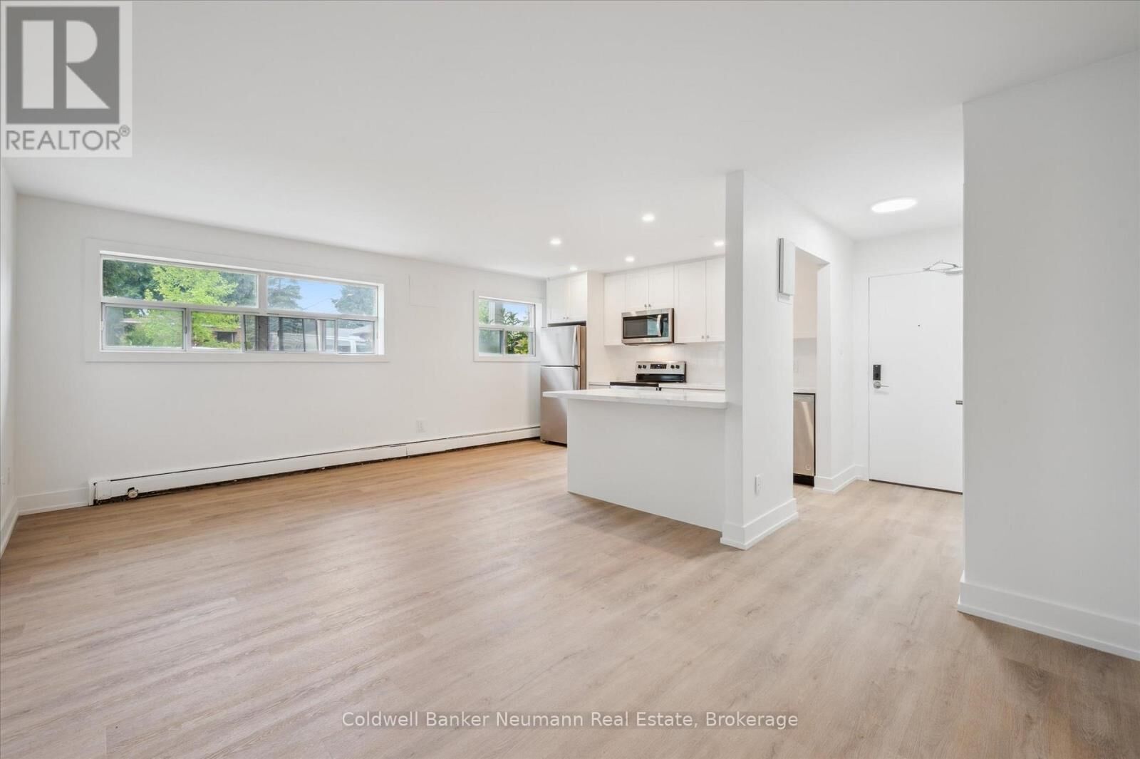 Property Photo: 10 Glenbrook Drive 104 ON N1E 1A9