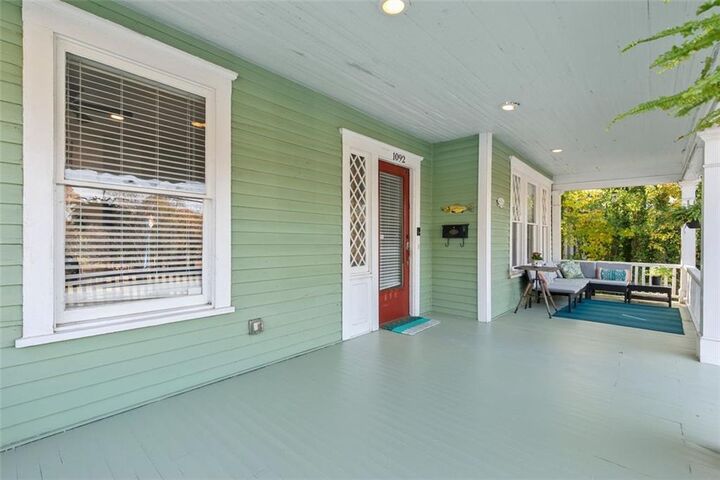 Property Photo:  1092 Oak Street SW  GA 30310 