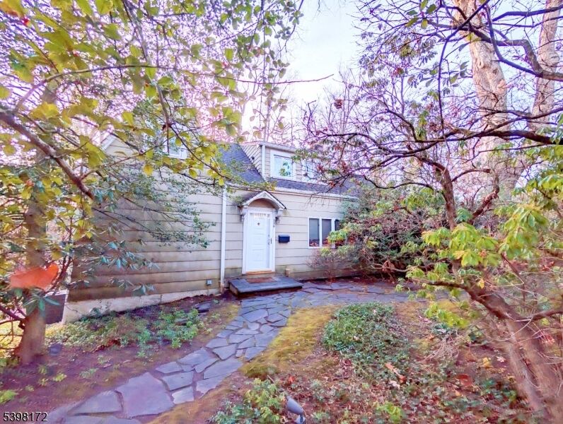 Property Photo:  296 Glen Ave  NJ 07078 