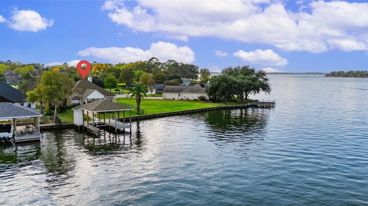 Property Photo:  14030 Shoreline Drive  TX 77318 