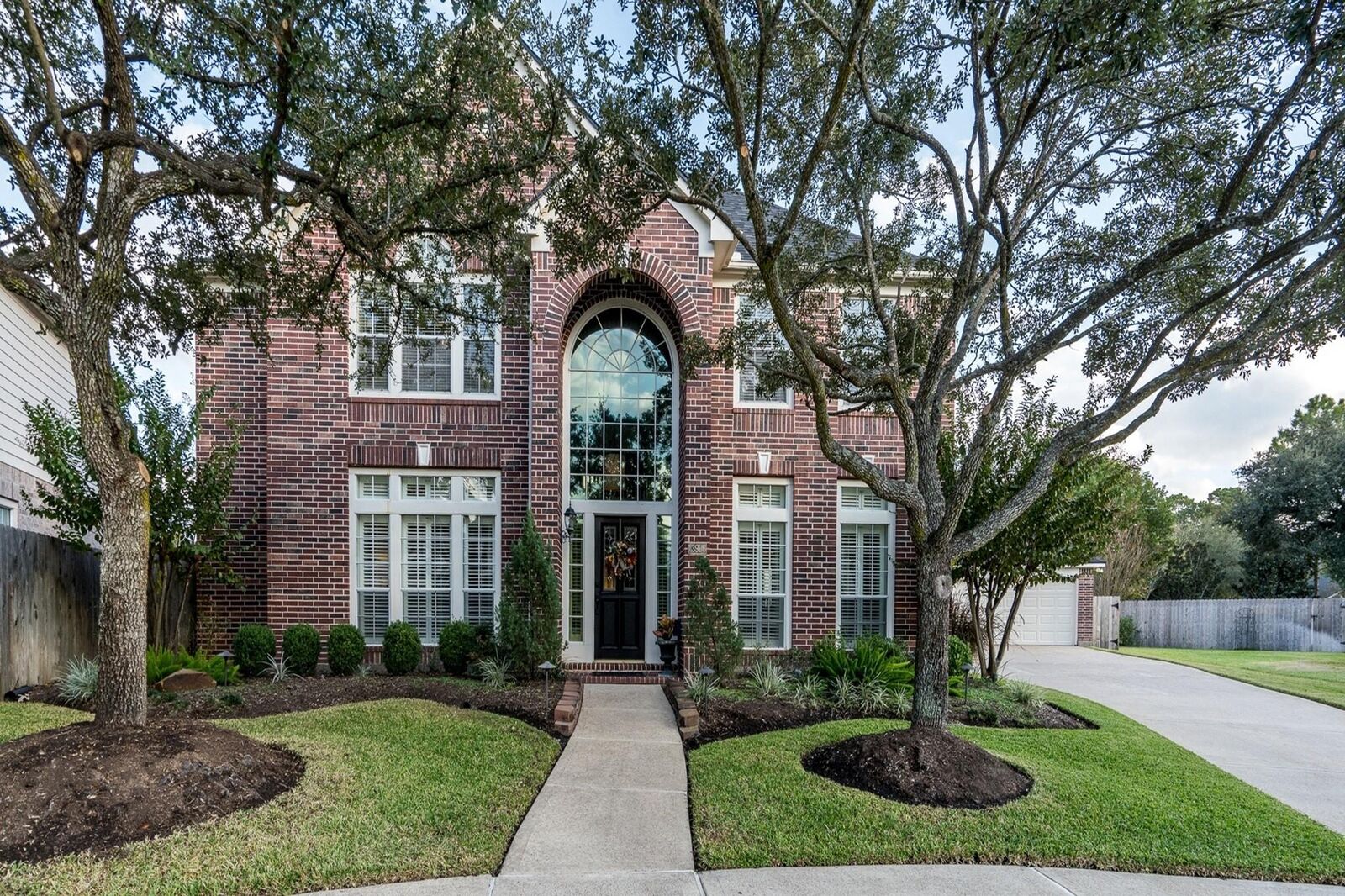 Property Photo: 13906 Mount Airy Court TX 77429