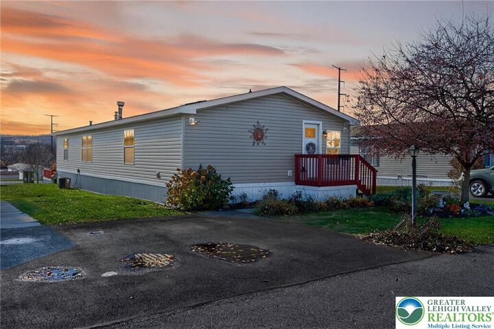 Property Photo:  5314 Beaumont Lane  PA 18062 