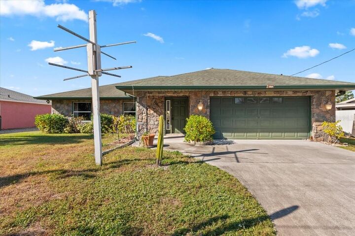 Property Photo:  1560 Ingram Avenue  FL 34232 