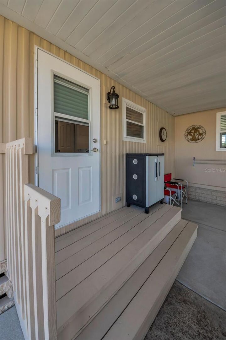 Property Photo:  46 Drury Lane  FL 34689 