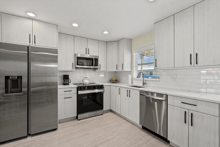 Property Photo: 5830 Midnight Pass Road 63 FL 34242