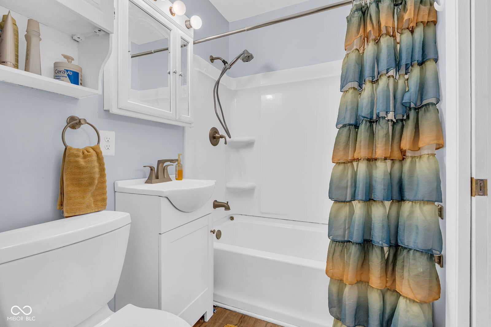 Property Photo:  239 Shelton Place  IN 46184 