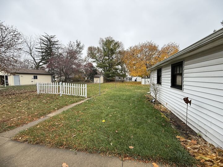 Property Photo:  2054 Crosat Street  IL 61301 
