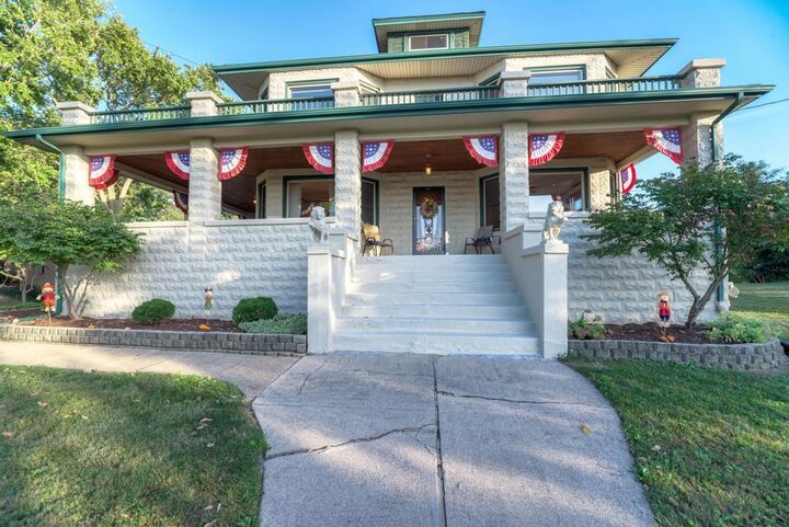 8611 Archer Avenue  Willow Springs IL 60480 photo