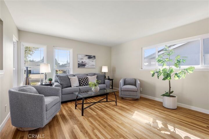 Property Photo:  821 Tropicana Way  CA 90631 