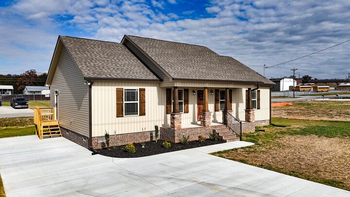 Property Photo:  152 Demonbreum Cir  TN 37160 