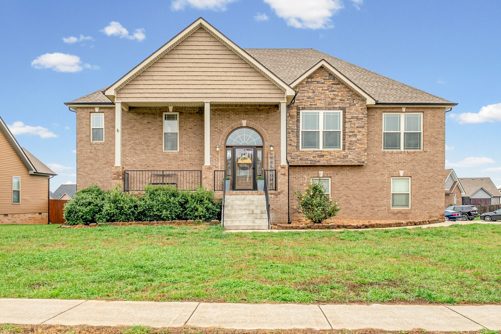 Property Photo:  713 Rushville Dr  TN 37042 
