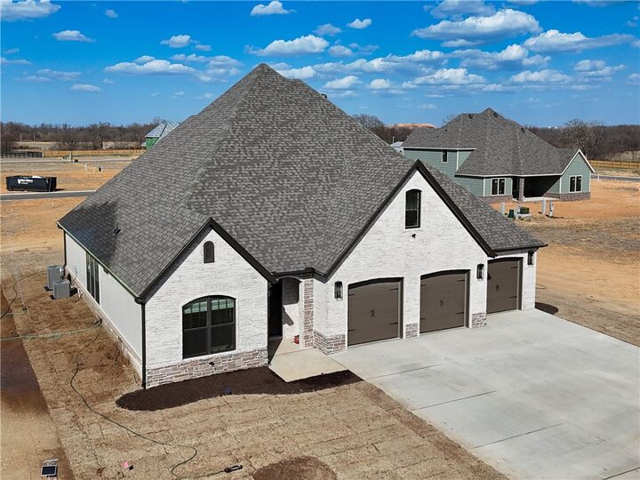 Property Photo:  6534 Courtland Avenue  AR 72762 