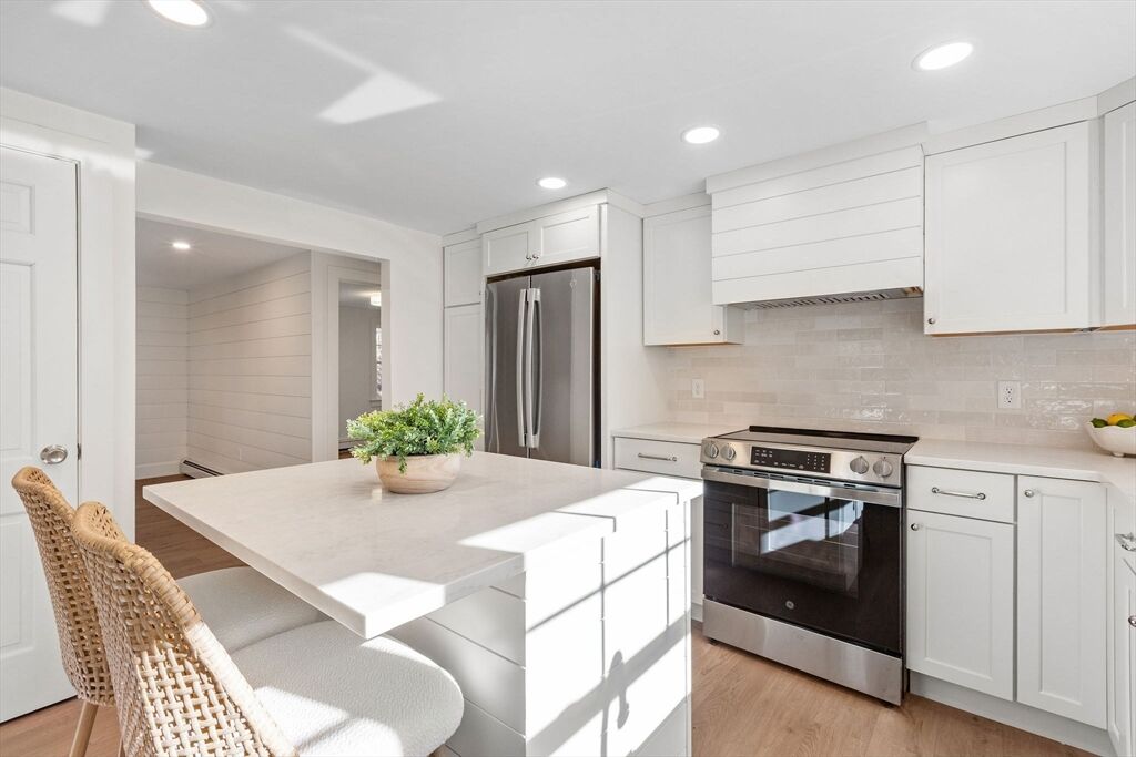 Property Photo:  398 Lund Farm Way  MA 02631 