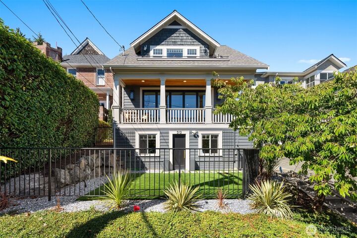 Property Photo:  312  Prospect Street  WA 98109 