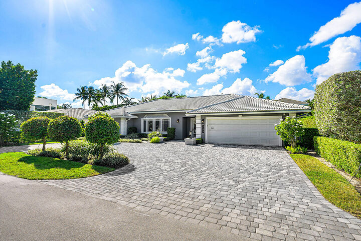 Property Photo: 2177 Areca Palm Road FL 33432