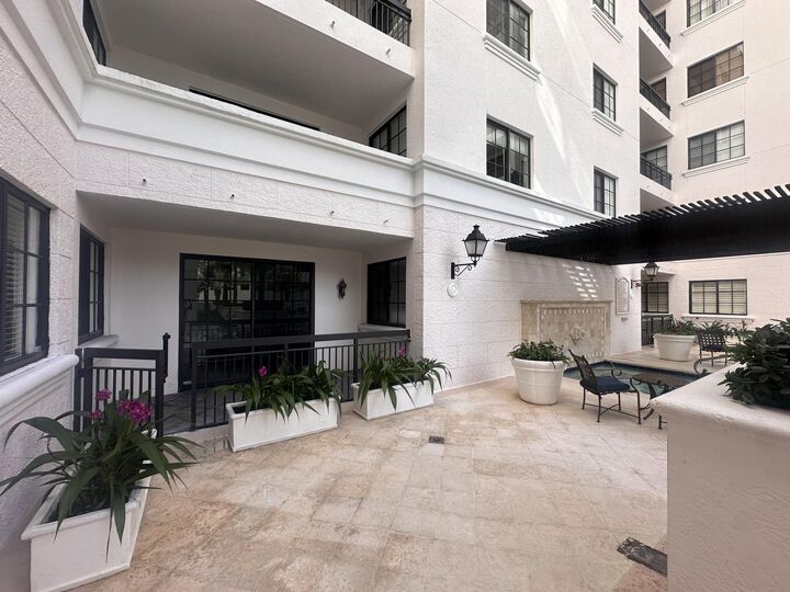 Property Photo:  233 S Federal Highway 208  FL 33432 