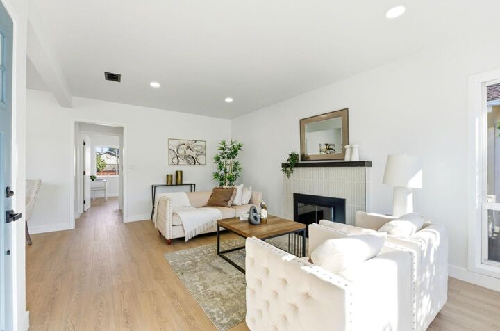 Property Photo:  316 North Kingston Street  CA 94401 