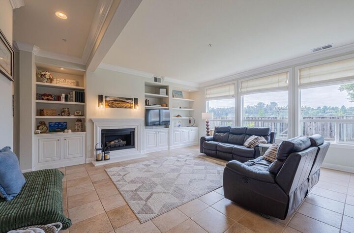 Property Photo:  17403 Avenida Los Altos  CA 93907 