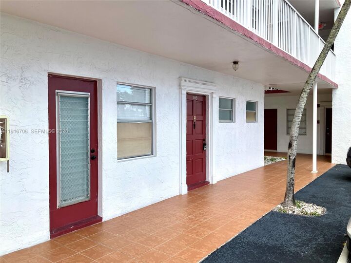 Property Photo:  4270 NW 40th St 103  FL 33319 