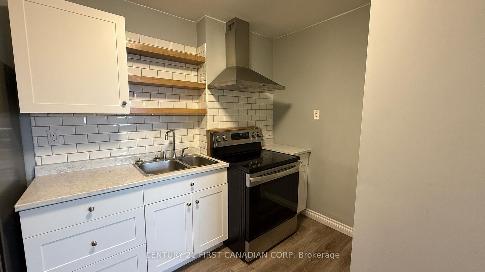 Property Photo:  1072 Dundas Street 3  ON N5W 3A6 
