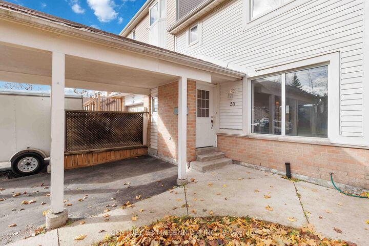 Property Photo:  53 Courtleigh Square  ON L6Z 1J2 