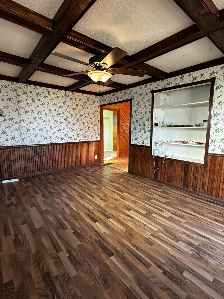 Property Photo: 508 N 3rd St SD 57401