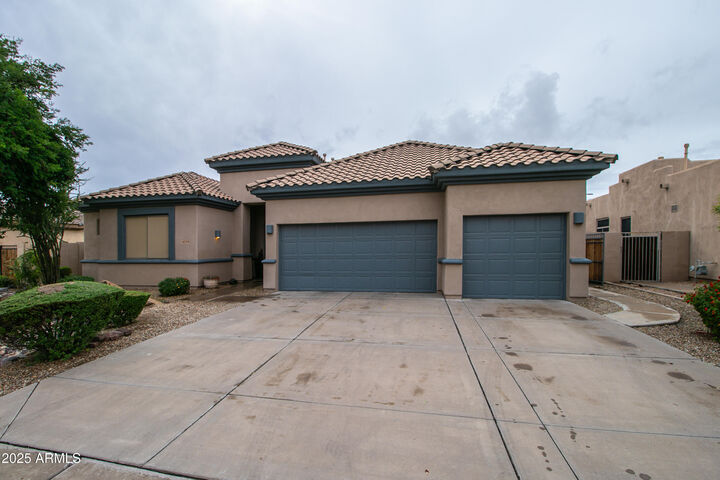 14539 W Hillside Street  Goodyear AZ 85395 photo