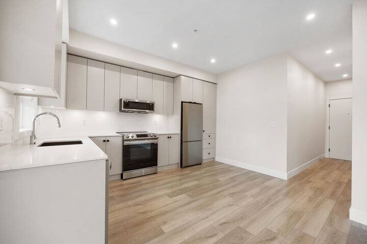Property Photo: 45505 Campus Drive 510 BC V2R 6L2