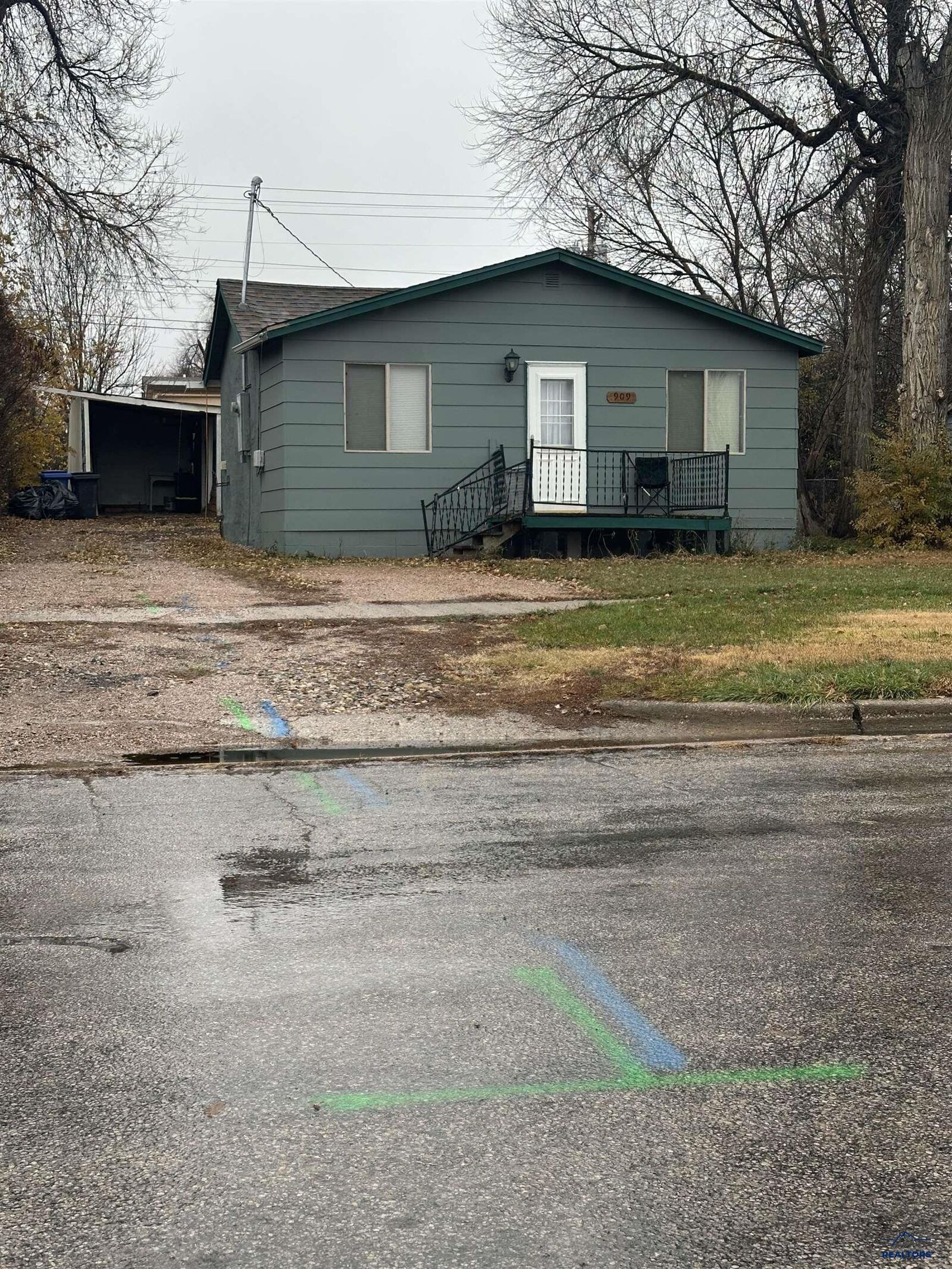 Property Photo:  909 Willsie Ave  SD 57701 
