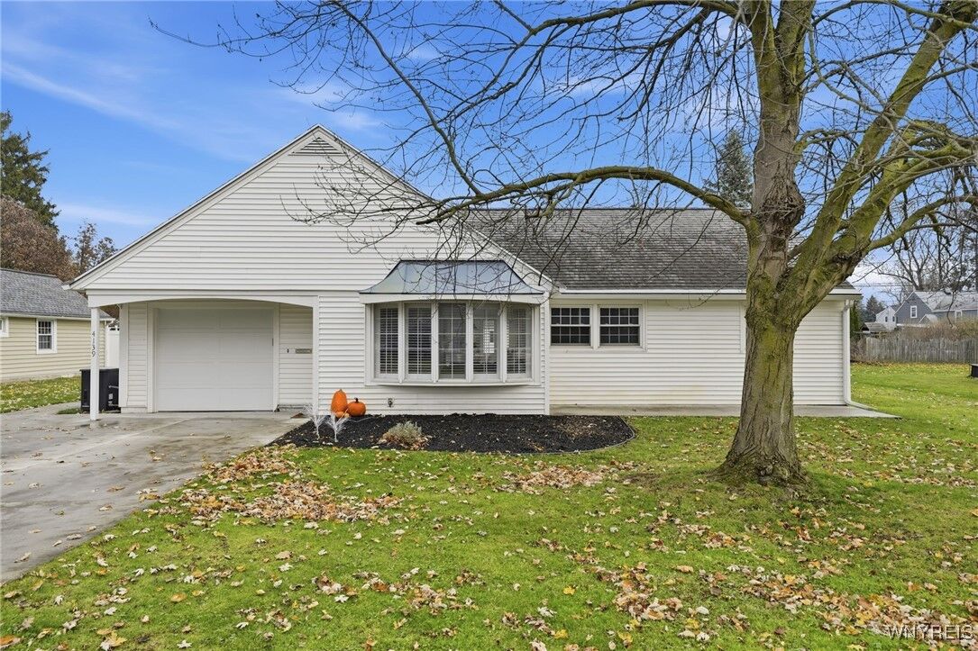 Property Photo: 4139 Wildwood Drive NY 14221