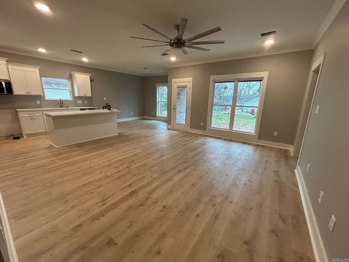 Property Photo: 209 N Griffin Street AR 72110