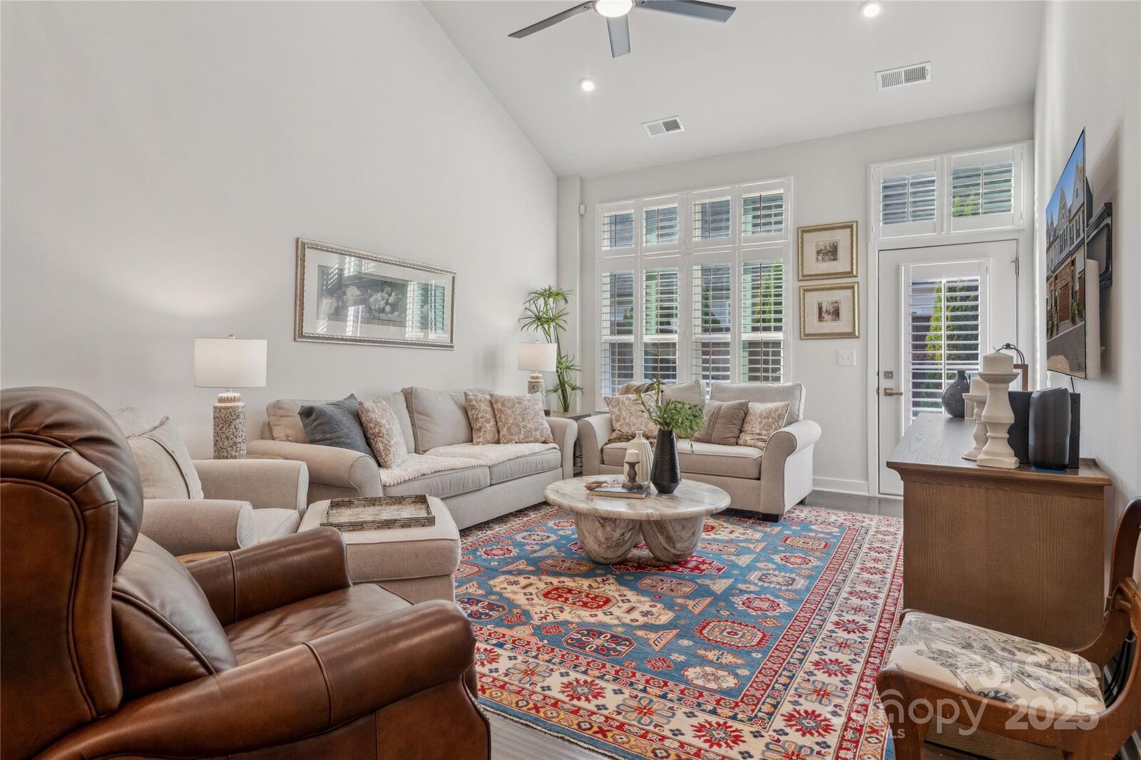 Property Photo: 5812 Barrowlands Court NC 28210