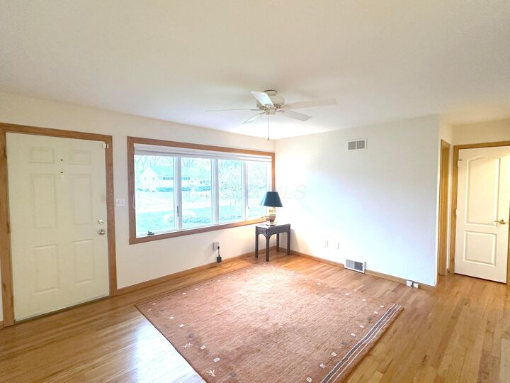 Property Photo:  2443 Shrewsbury Road  OH 43221 