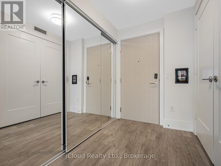 Property Photo:  480 Front Street West 901  ON M5V 0V6 