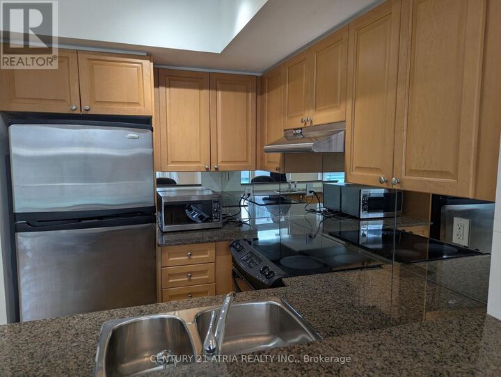 Property Photo:  230 King Street East Ph12  ON M5A 1K5 