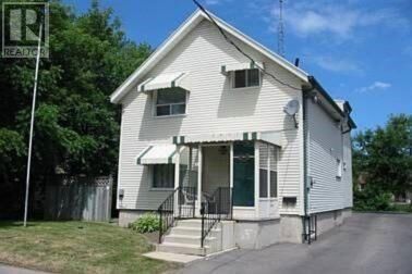 Property Photo: 89 Centre Street East Main Floor ON L4C 1A3