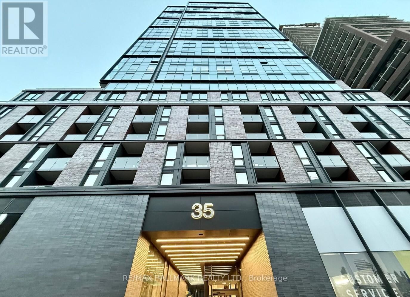 Property Photo:  35 Parliament Street 317  ON M5A 0Z5 