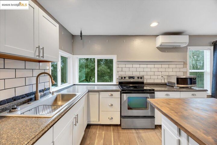 Property Photo:  21980 Montgomery Rd  CA 95370 