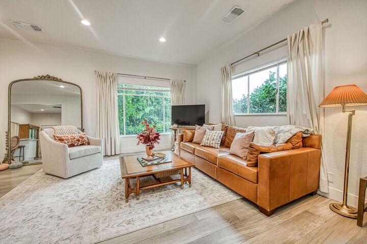 Property Photo:  343 S 6th Avenue Drive  CA 93631 